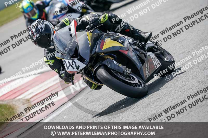donington no limits trackday;donington park photographs;donington trackday photographs;no limits trackdays;peter wileman photography;trackday digital images;trackday photos